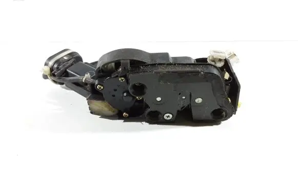 Suzuki XL7 I Front door lock