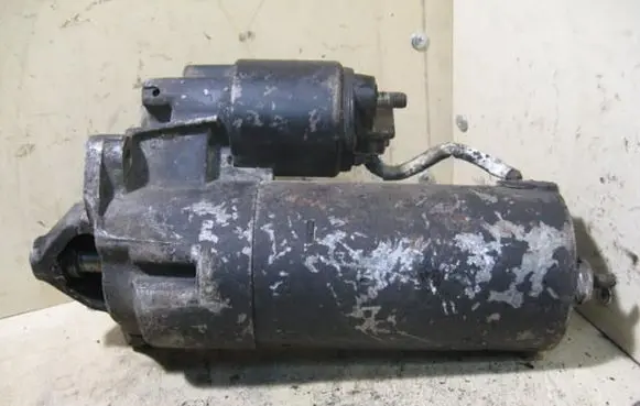 Renault 19 Starter motor 0001110114 19D 1005821068