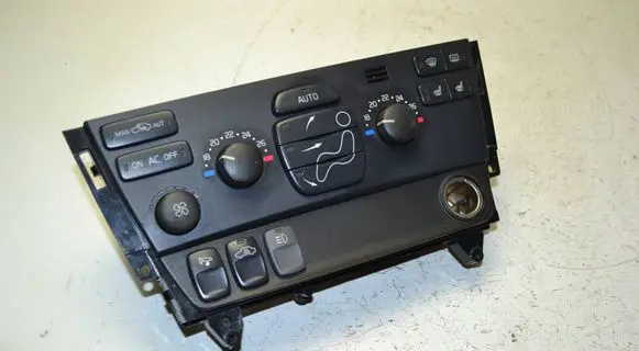 Volvo V70 Climate control unit 30746022 06W37E02 M4372200073