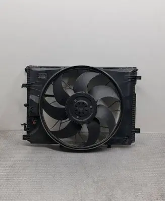 Mercedes-Benz C W204 Electric radiator cooling fan A2045000293 004186 0039090307