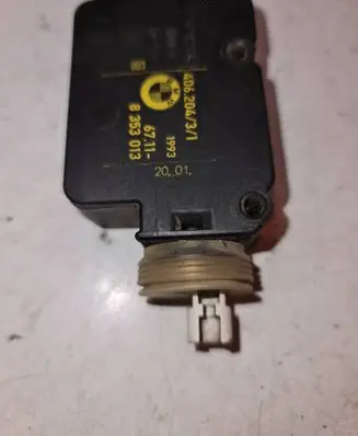 BMW 3 E36 Central locking motor 40620431 8353013