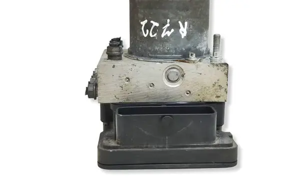 Skoda Fabia Mk3 (NJ) ABS Pump 6C0614517G 6C0907379G 6R0907379BA