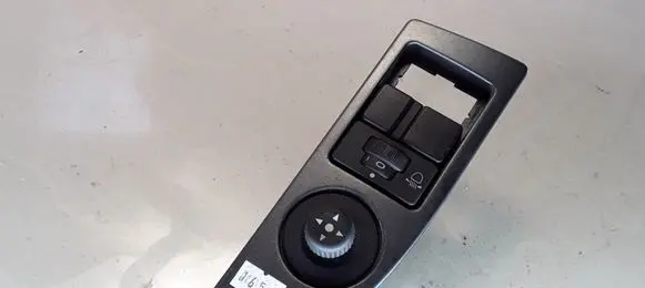Citroen Xsara Wing mirror switch 185526 9627990377