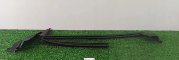 Audi Q8 Rubber seal front coupe door 4M8837480F