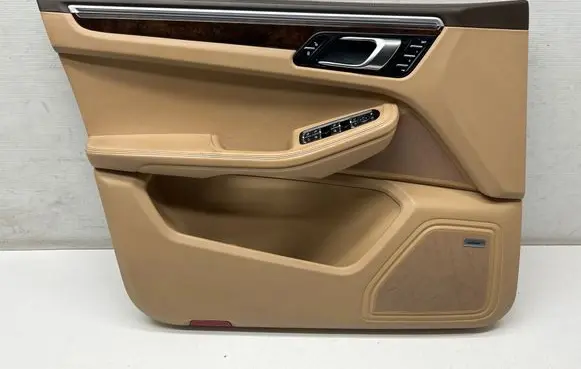 Porsche Macan (95B) Front door card panel trim 95B867011A