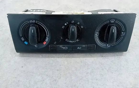 Skoda Fabia Mk2 (5J) Climate control/heater control trim 5J0820045B