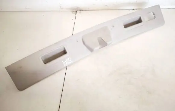 Mercedes-Benz R W251 Other trunk/boot trim element a2517470087