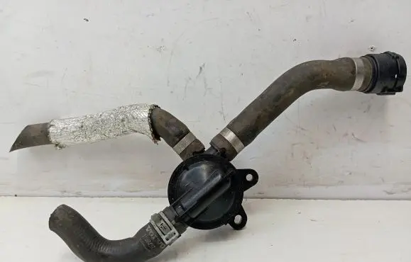 Volvo XC60 Engine coolant pipe/hose 31368487