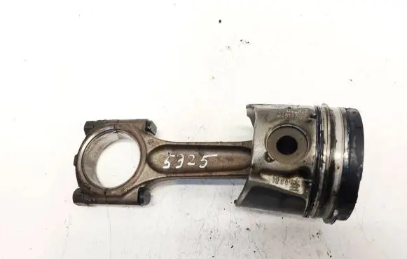 Volvo V50 Piston with connecting rod hs2r1