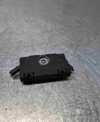 Audi TT Mk1 Aerial GPS antenna 8t8035570