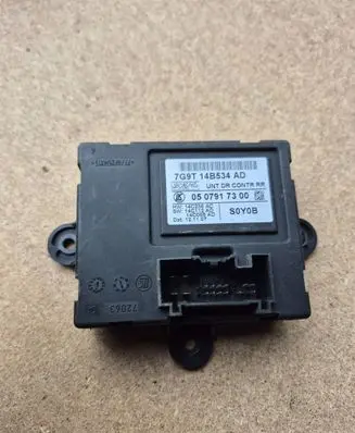 Ford Mondeo MK IV Door control unit/module 7G9T14B534AD 0507917300