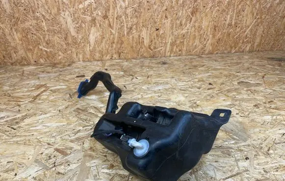 Mercedes-Benz B W246 W242 Windshield washer fluid reservoir/tank A2468601160