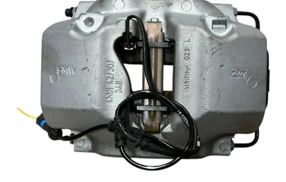 BMW X6 G06 Front brake caliper 6883483 6885839 34116883483