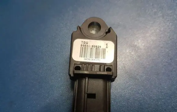 Lexus IS 220D-250-350 Airbag deployment crash/impact sensor 8983102020
