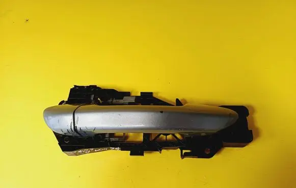 Rear door exterior handle