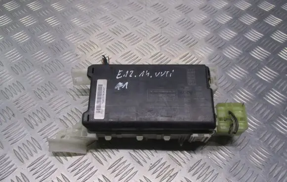 Toyota Corolla E120 E130 Fuse box set