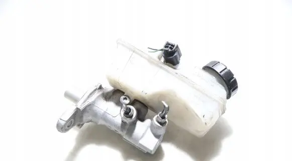 Renault Clio IV Master brake cylinder 
