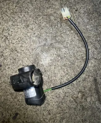 BMW 5 E39 Engine control unit/module fan 129017451829