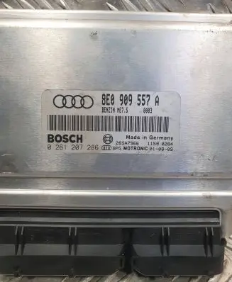 Audi A4 S4 B6 8E 8H Engine control unit/module 8E0909557A 26SA7966 0261207286