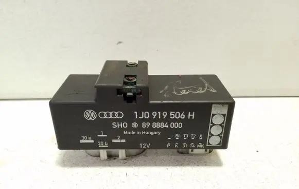 Coolant fan relay