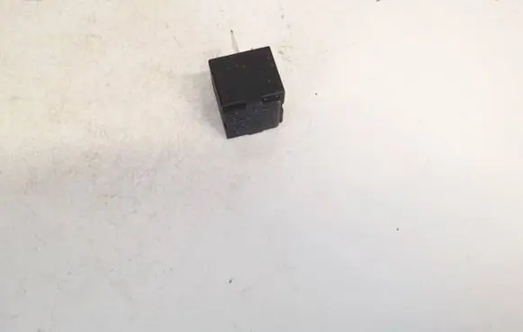 Opel Insignia A Other relay 13245094