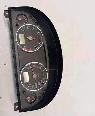 Ford Mondeo Mk III Speedometer (instrument cluster) 1S7F10841 44ZU187