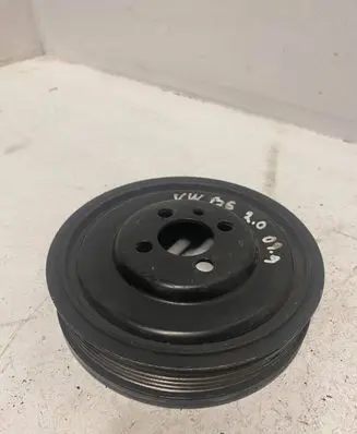 Volkswagen PASSAT B6 Crankshaft pulley 03G105243