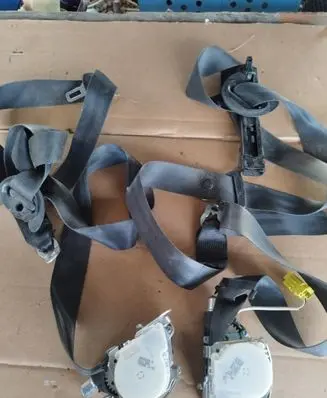 Opel Vectra C Front seatbelt