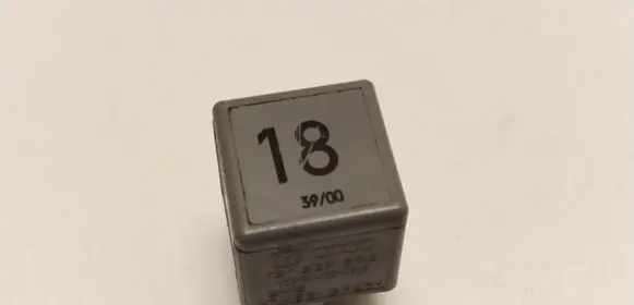 Skoda Octavia Mk1 (1U) Other relay 191937503