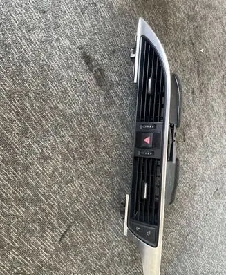 Audi A7 S7 4G Dash center air vent grill