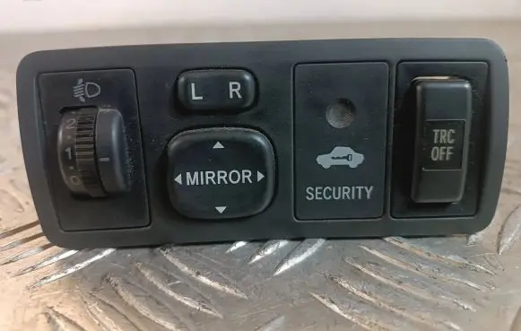 Toyota Corolla Verso E121 Wing mirror switch 183574