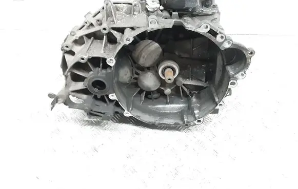 Volvo C30 Manual 6 speed gearbox 9482336