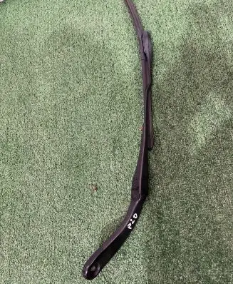 BMW 1 F20 F21 Front wiper blade arm 7239519