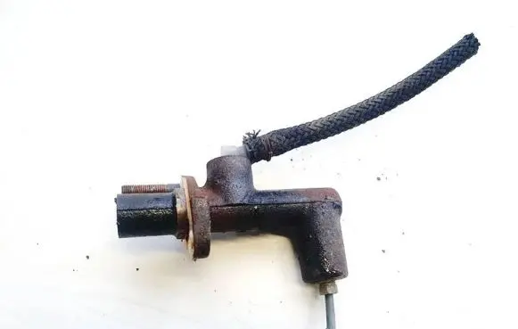 Mazda 323 Clutch master cylinder
