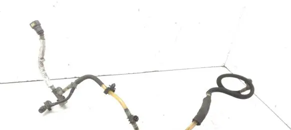 Renault Latitude (L70) Fuel line pipe 