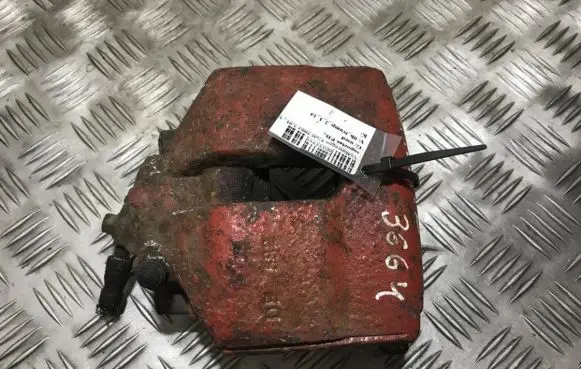 Volkswagen Golf V Front brake caliper