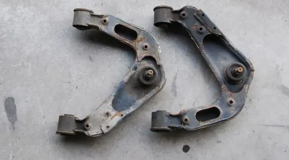 Nissan Pathfinder R51 Front control arm 128KW 488CC