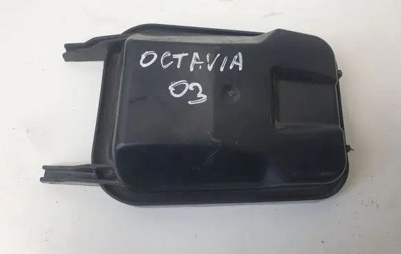 Skoda Octavia Mk1 (1U) Headlight/headlamp dust cover