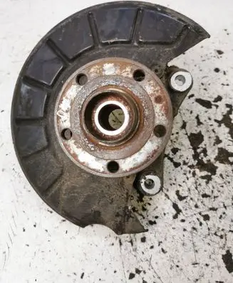 Volkswagen PASSAT B6 Front wheel hub