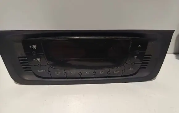 Seat Ibiza IV (6J,6P) Climate control unit 6J0820043C A2C53424497 SW0606
