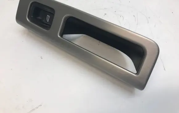Volvo V50 Electric window control switch 01105070500059