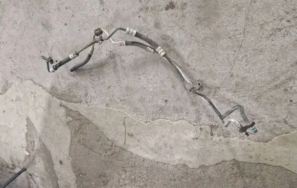 Citroen C4 II Power steering hose/pipe/line
