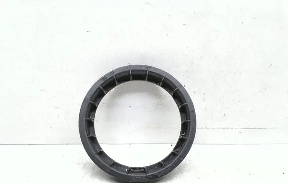 Volvo XC90 In tank fuel pump screw locking ring/nut 8649739