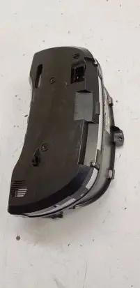 Speedometer (instrument cluster)