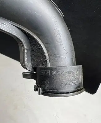 Ford Kuga II Intercooler hose/pipe EAC420