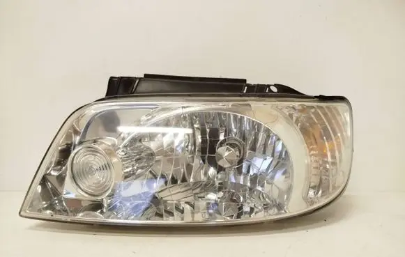 Hyundai Matrix Headlight/headlamp E137559 E137558