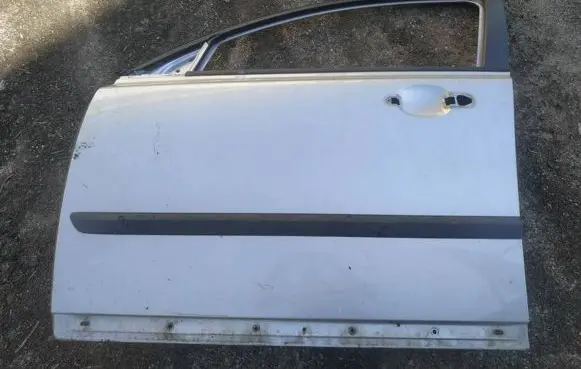 Volvo V50 Front door pilkos