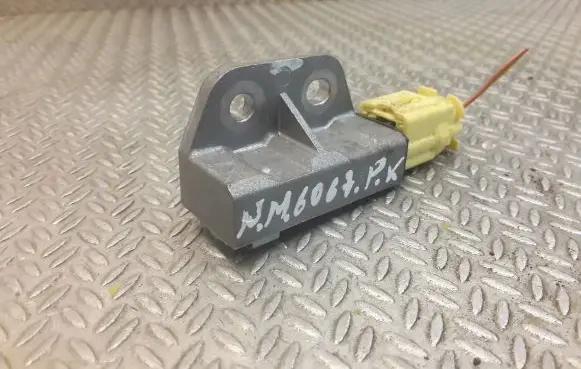 Nissan Murano Z50 Airbag deployment crash/impact sensor