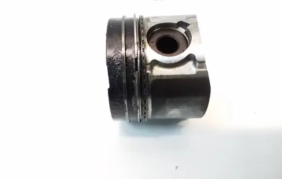 Opel Astra H Piston 