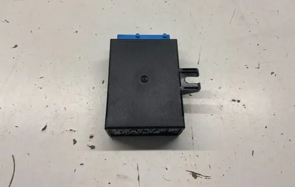 BMW 3 E36 Window wiper relay 61358357068 05012100 110187